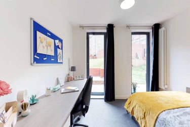 1 bed studio, West Park Place, Haymarket, Edinburgh, EH112EE - Image 4